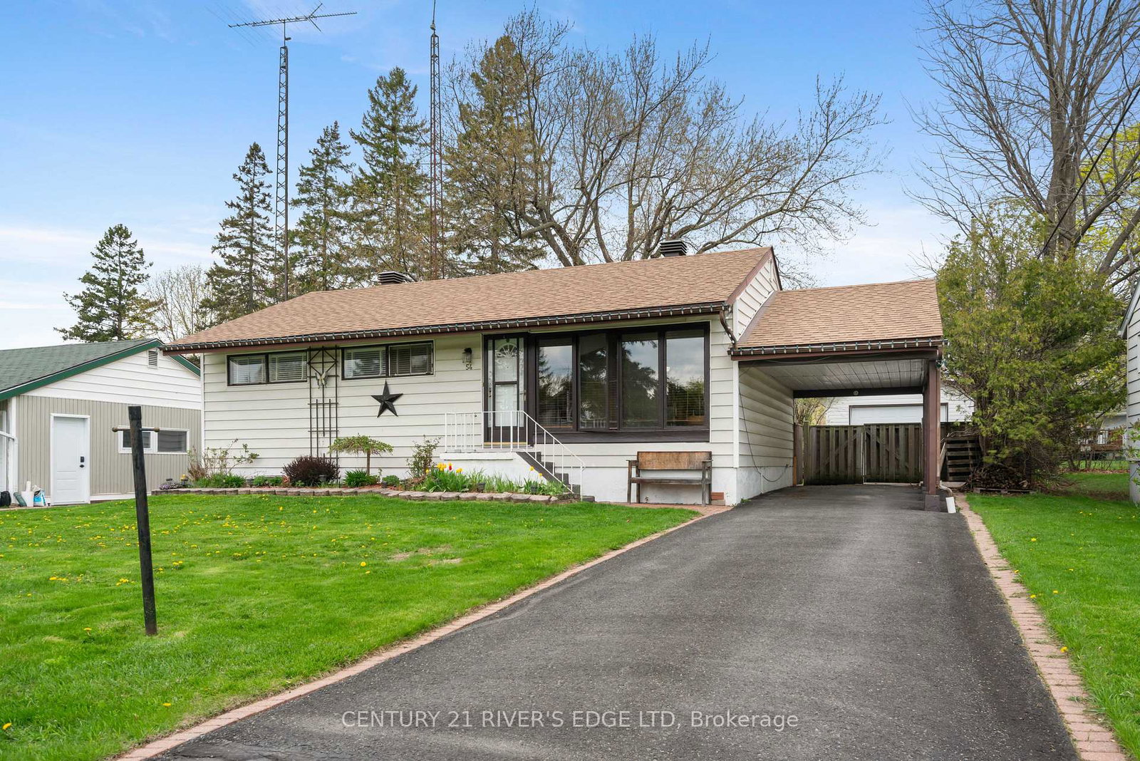 54-loyalist-street-south-dundas-ontario-x13093262