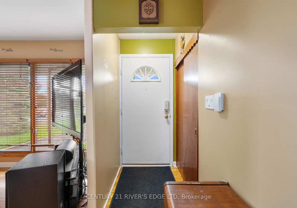 54-loyalist-street-south-dundas-ontario-x13093262