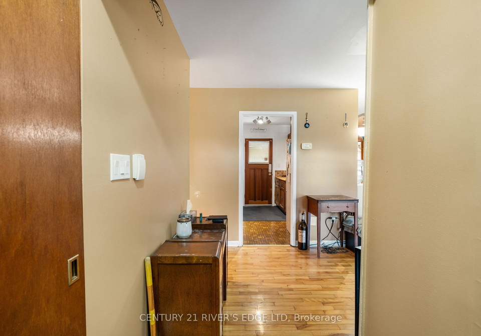 54-loyalist-street-south-dundas-ontario-x13093262