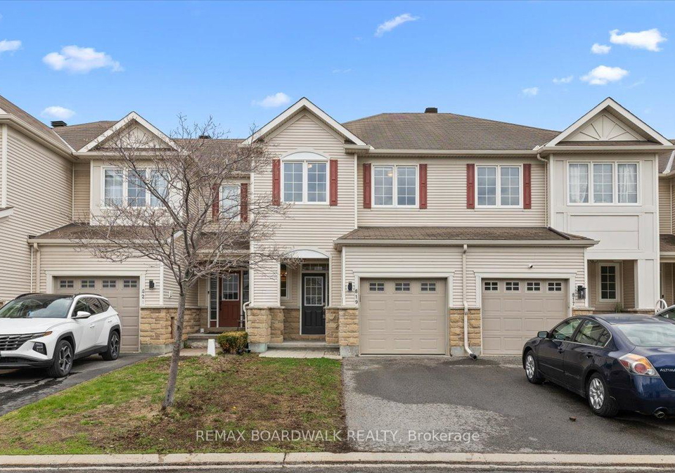 819-kennacraig-private-ottawa-ontario-x13093302
