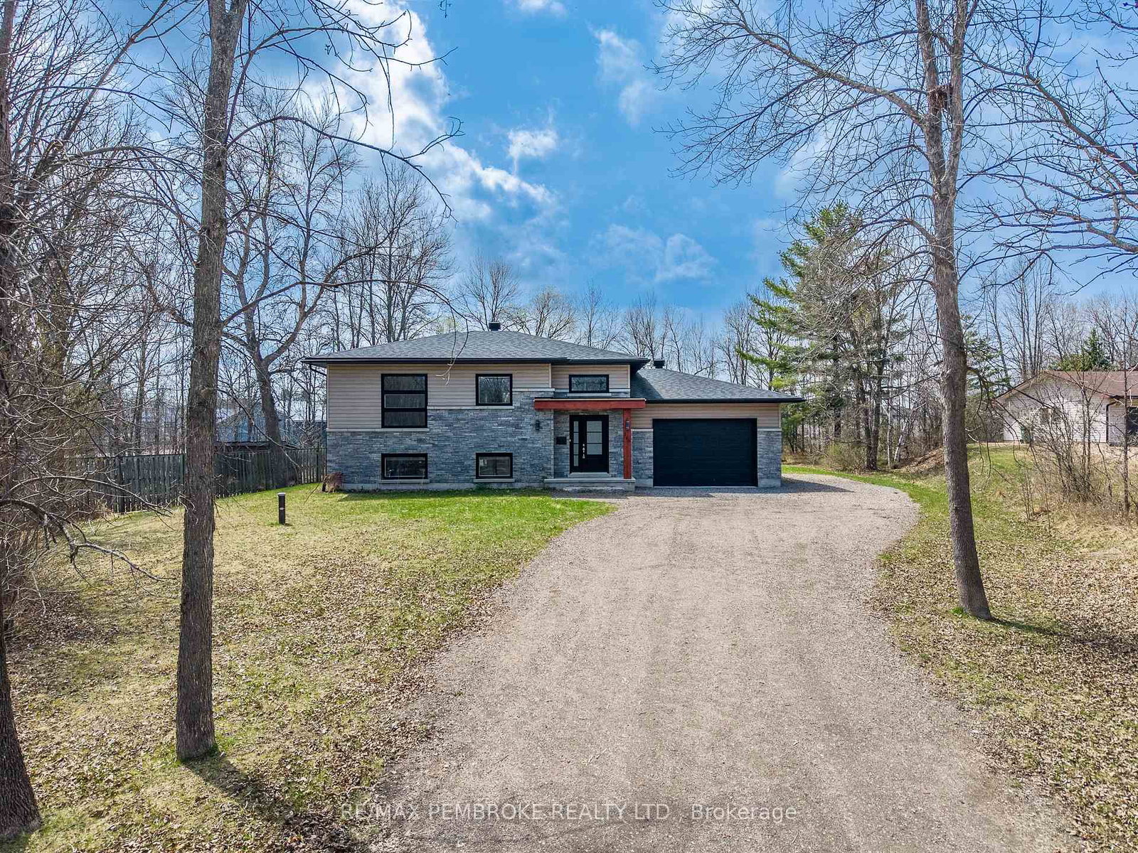 166-golf-course-road-laurentian-valley-ontario-x13093320