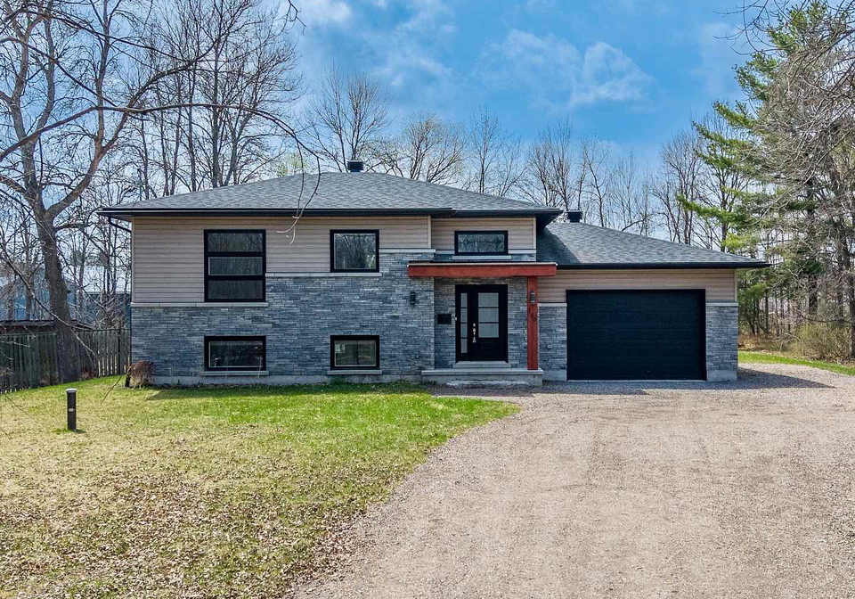 166-golf-course-road-laurentian-valley-ontario-x13093320