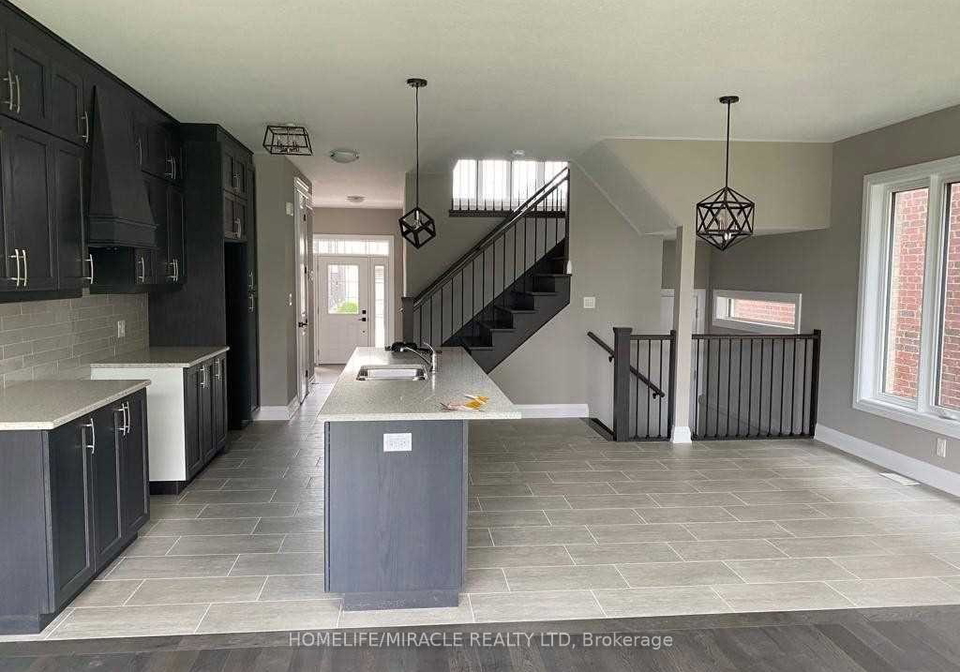 212-woodbine-avenue-kitchener-ontario-x13093566