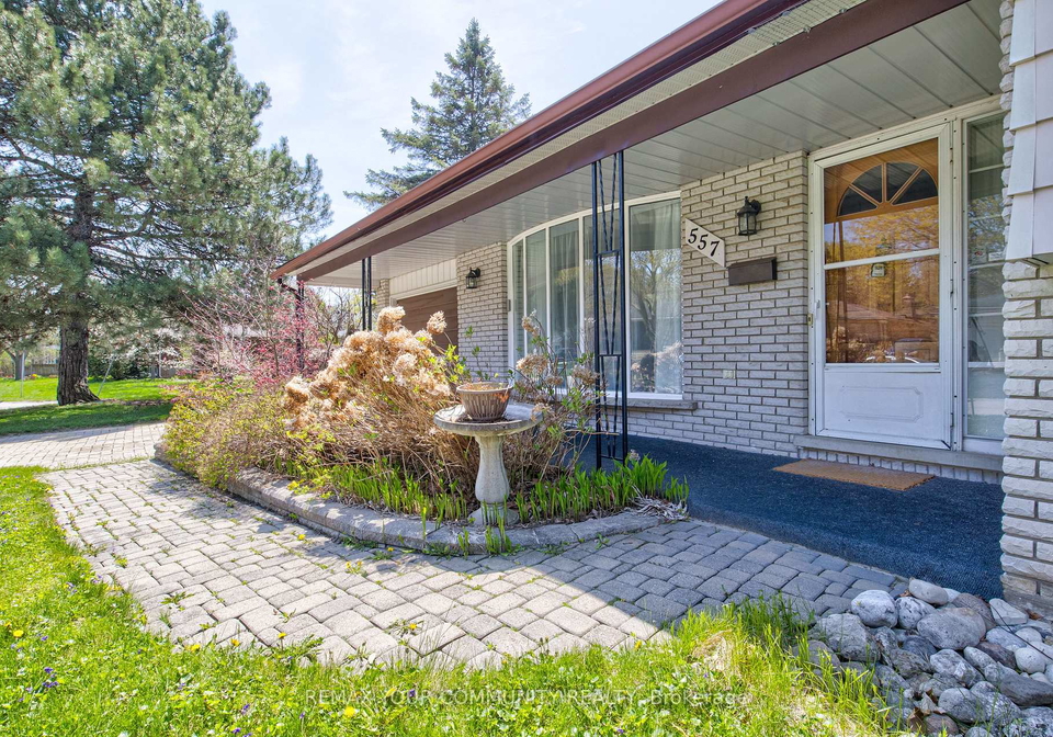 557-glen-manor-boulevard-waterloo-ontario-x13093576