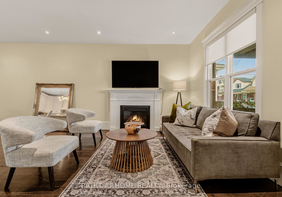 104-barnesdale-avenue-n-hamilton-ontario-x13093648