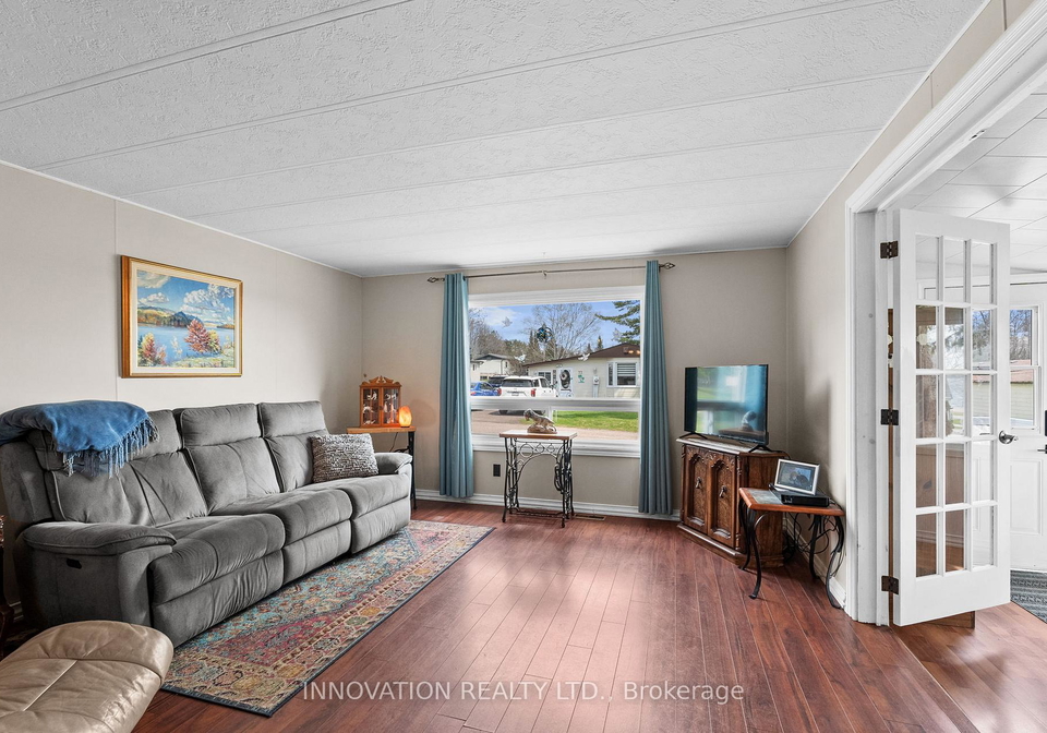 21-evergreen-lane-mcnabbraeside-ontario-x13093768