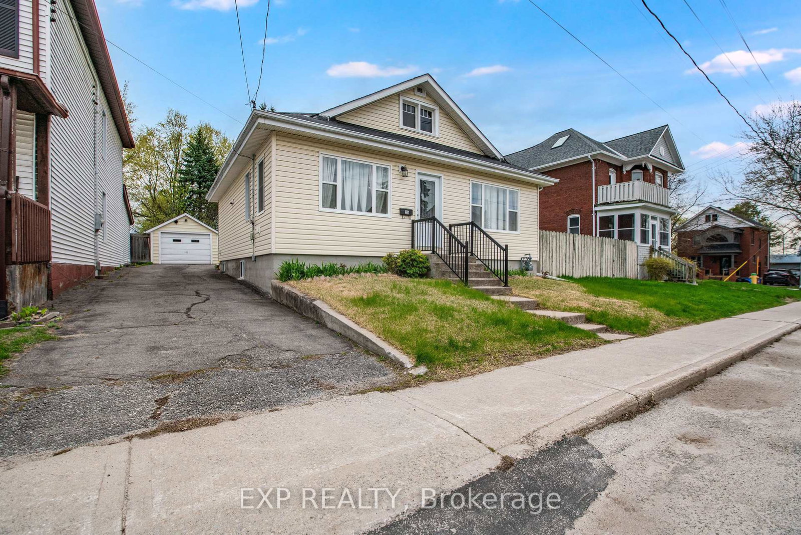 25-mary-street-s-smiths-falls-ontario-x13094266