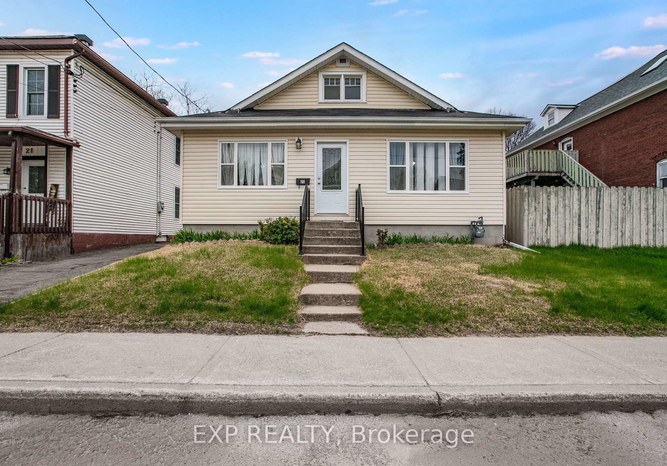 25-mary-street-s-smiths-falls-ontario-x13094266