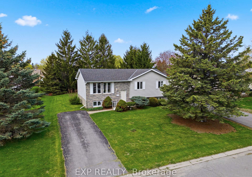 6-splinter-drive-greater-napanee-ontario-x13094452