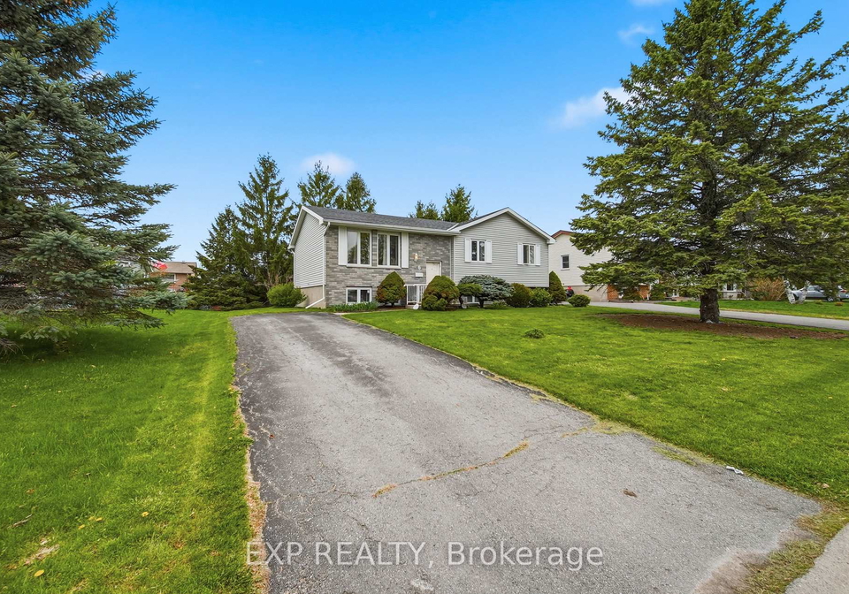 6-splinter-drive-greater-napanee-ontario-x13094452
