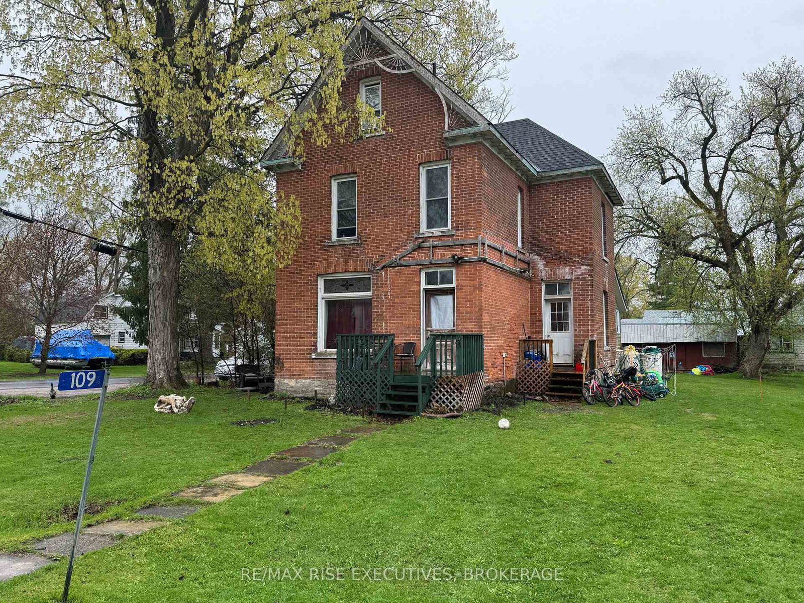 109-adelaide-street-front-of-leeds-seeleys-bay-ontario-x13094500
