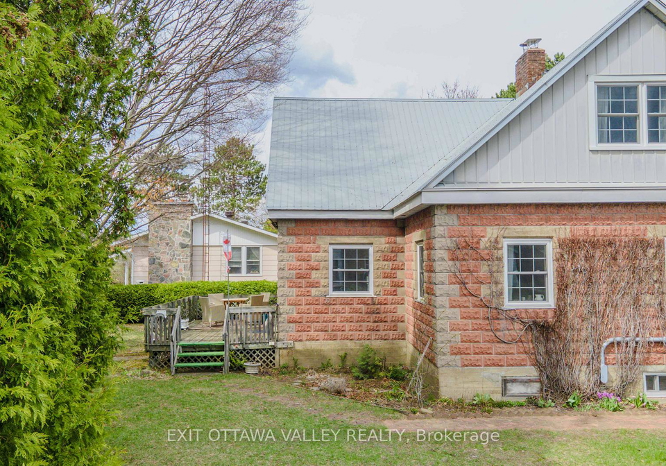 117-bay-street-madawaska-valley-ontario-x13094552