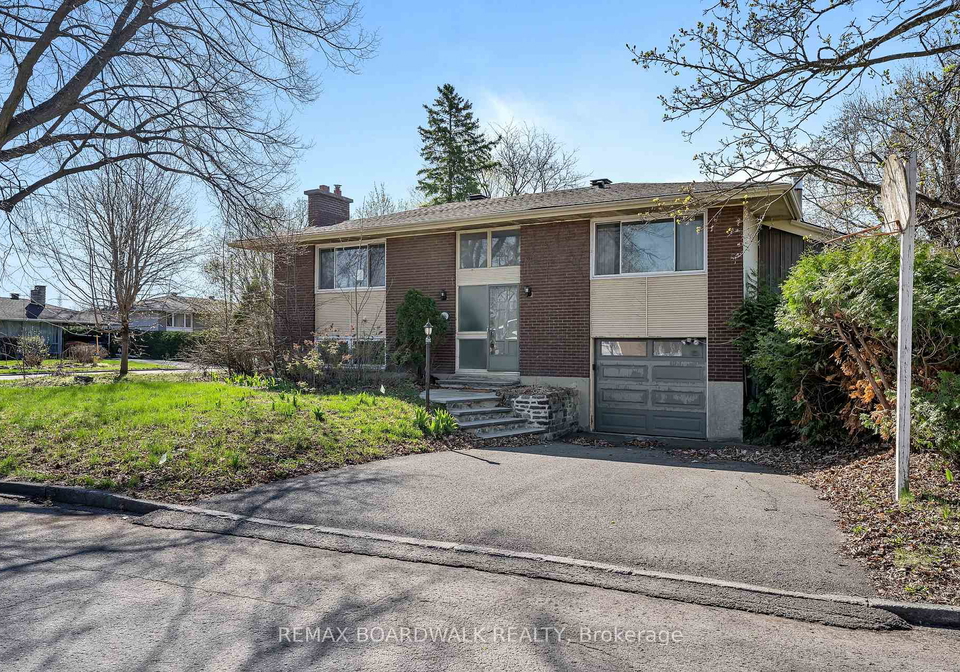 956-garwood-avenue-ottawa-ontario-x13094570