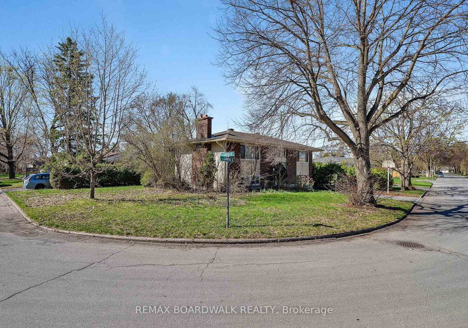 956-garwood-avenue-ottawa-ontario-x13094570