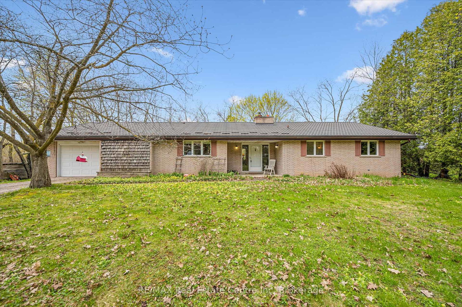8420-eramosa-garafraxa-townline-centre-wellington-ontario-x13094578
