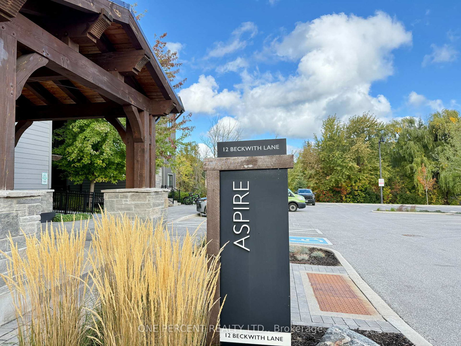 12-beckwith-lane-blue-mountains-ontario-x13094762