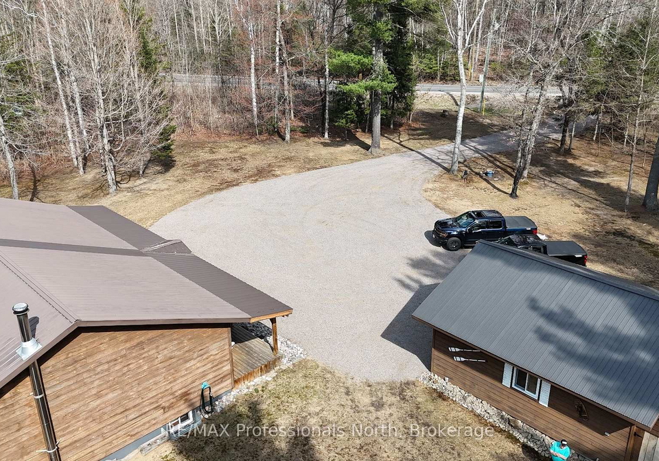 3951-elephant-lake-road-dysart-et-al-ontario-x13094776
