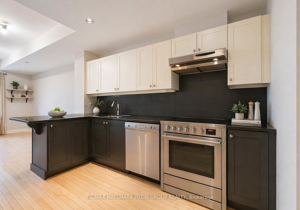 950-marguerite-avenue-ottawa-ontario-x13094958