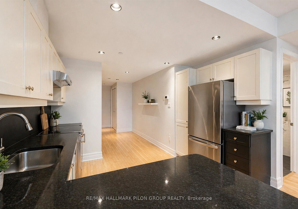 950-marguerite-avenue-ottawa-ontario-x13094958