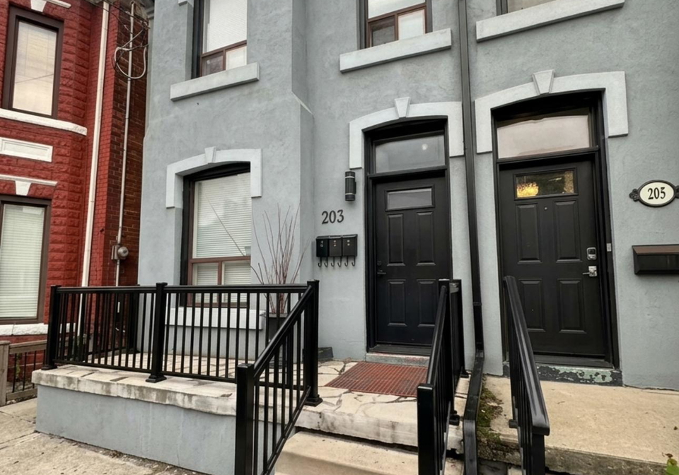 203-john-street-n-hamilton-ontario-x13094994