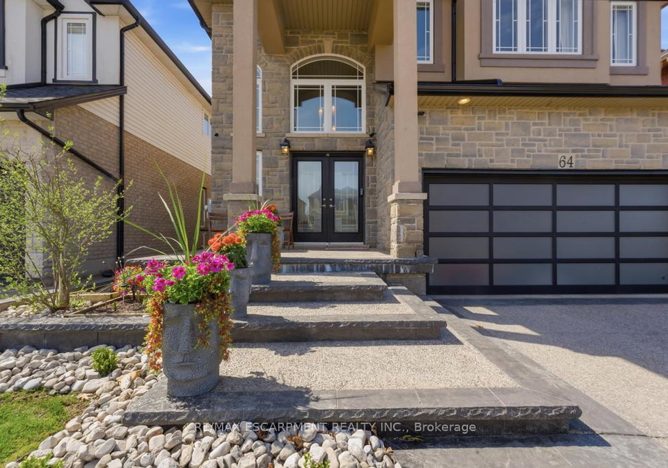 64-onyx-court-hamilton-ontario-x13095040