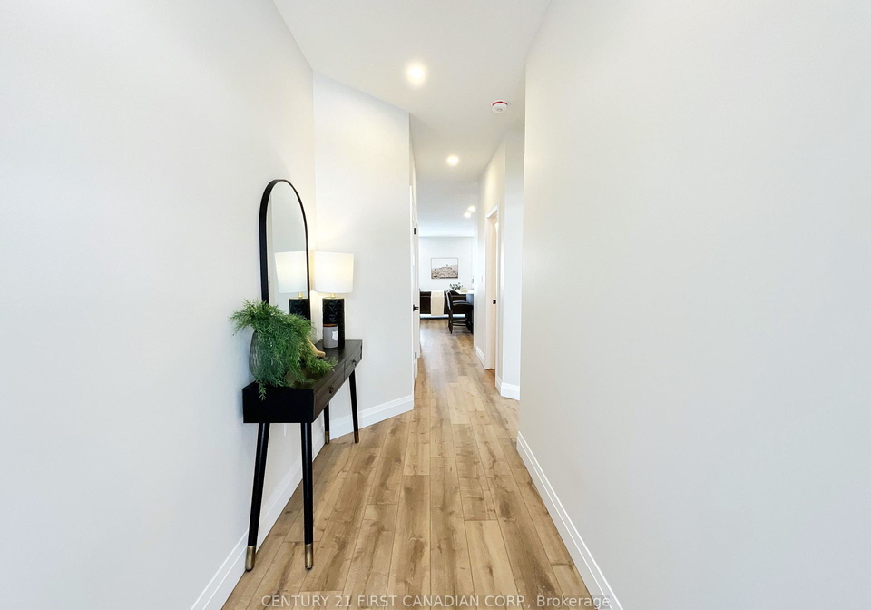 7-postma-crescent-north-middlesex-ontario-x13095130