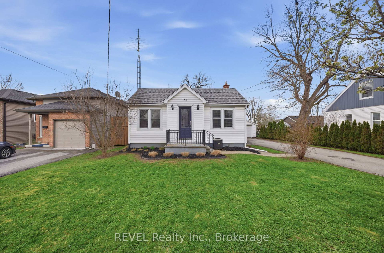 35-hatter-avenue-welland-ontario-x13095552