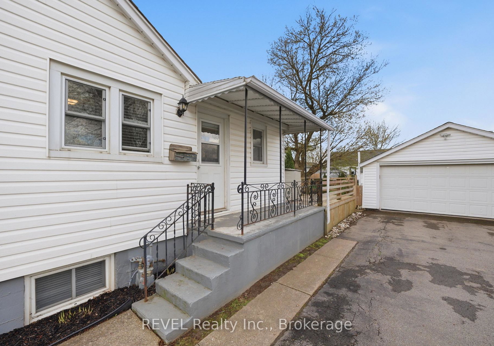 35-hatter-avenue-welland-ontario-x13095552