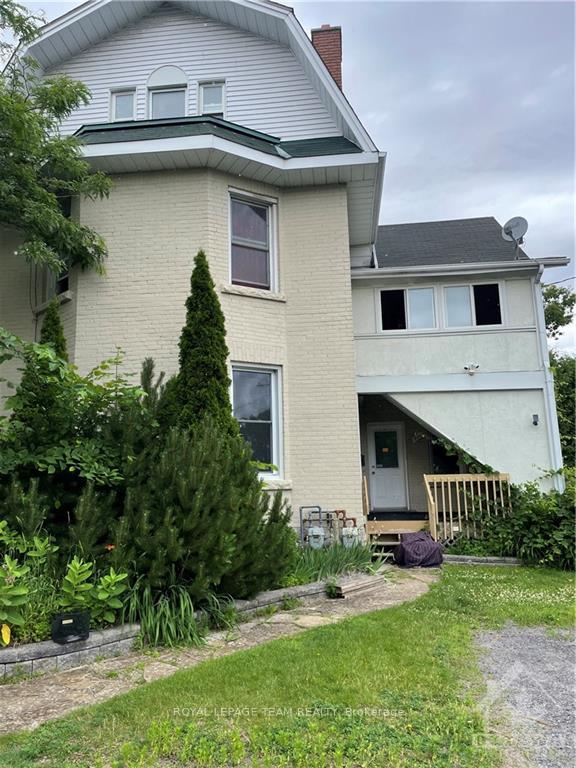 32avondale-avenue-ottawa-ontario-x13095740