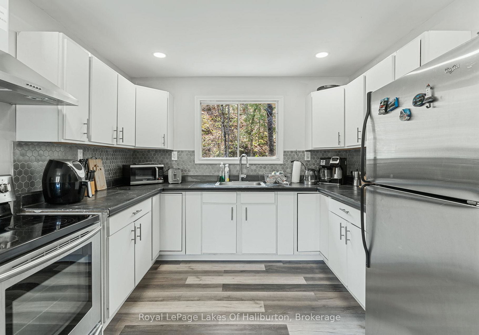 1027-spencers-trail-highlands-east-ontario-x13095752