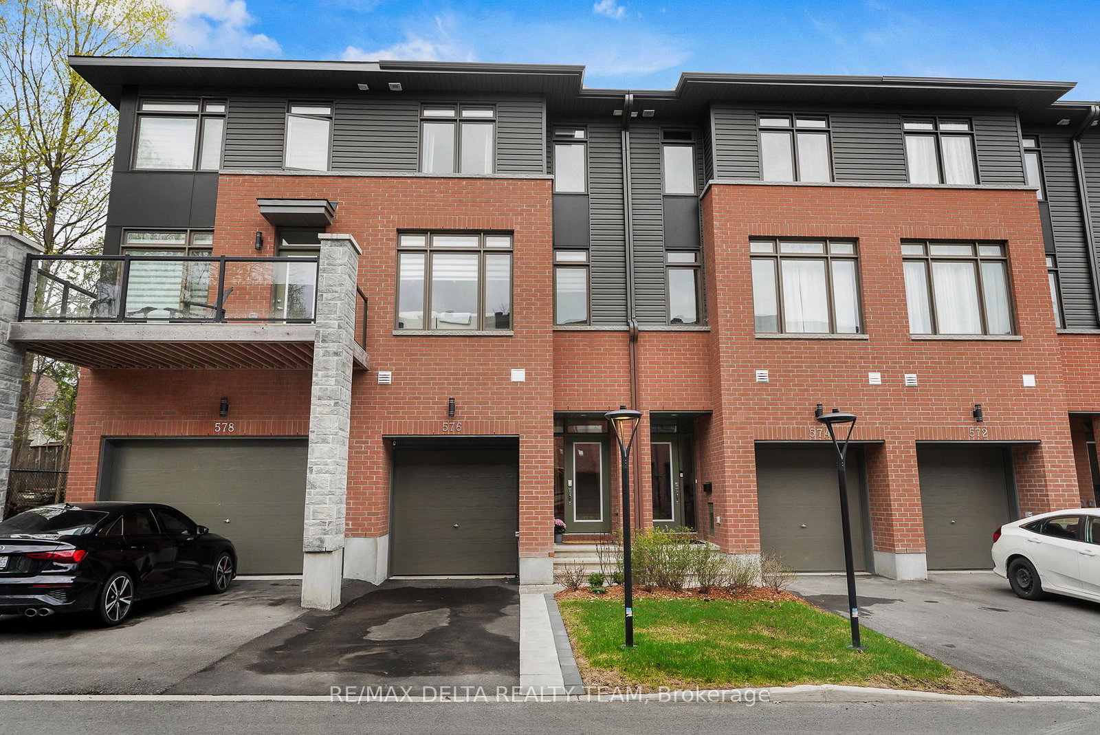 576-halo-private-ottawa-ontario-x13095776