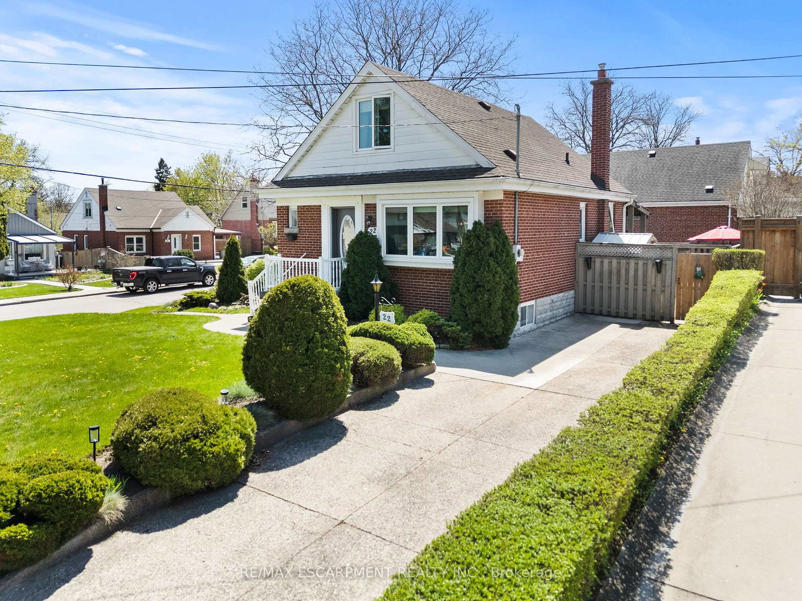 22-dundonald-avenue-hamilton-ontario-x13096172