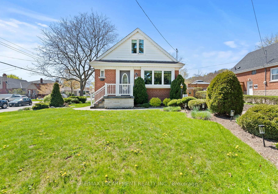 22-dundonald-avenue-hamilton-ontario-x13096172