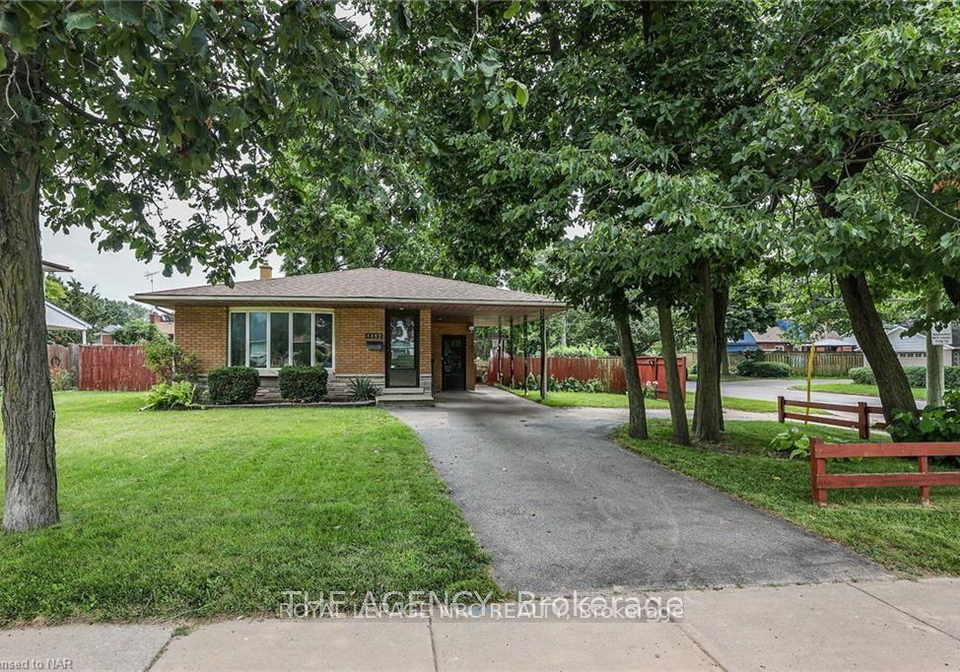 4492-dorchester-road-niagara-falls-ontario-x13096232