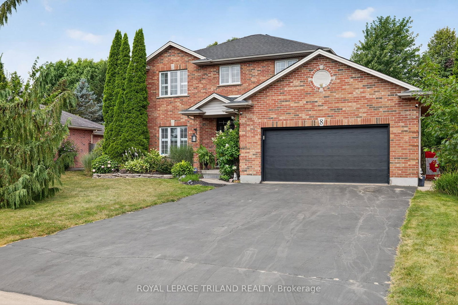 8-wingreen-lane-middlesex-centre-ontario-x13096234