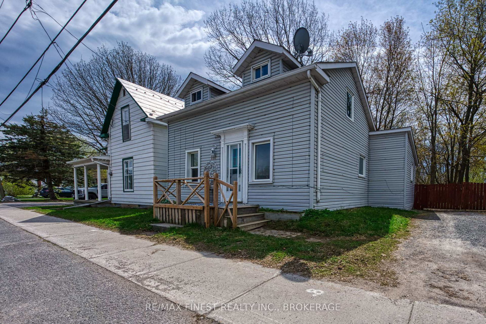 167-main-street-loyalist-ontario-x13096244