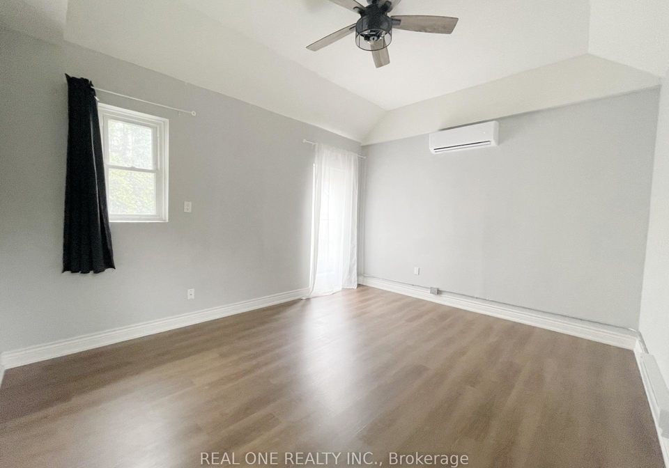 118-queen-street-s-hamilton-ontario-x13096276
