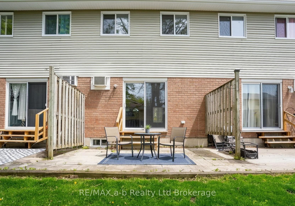 10-dufferin-street-norwich-ontario-x13096310