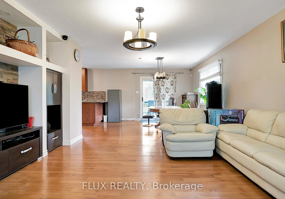1392-doon-village-road-kitchener-ontario-x13096486