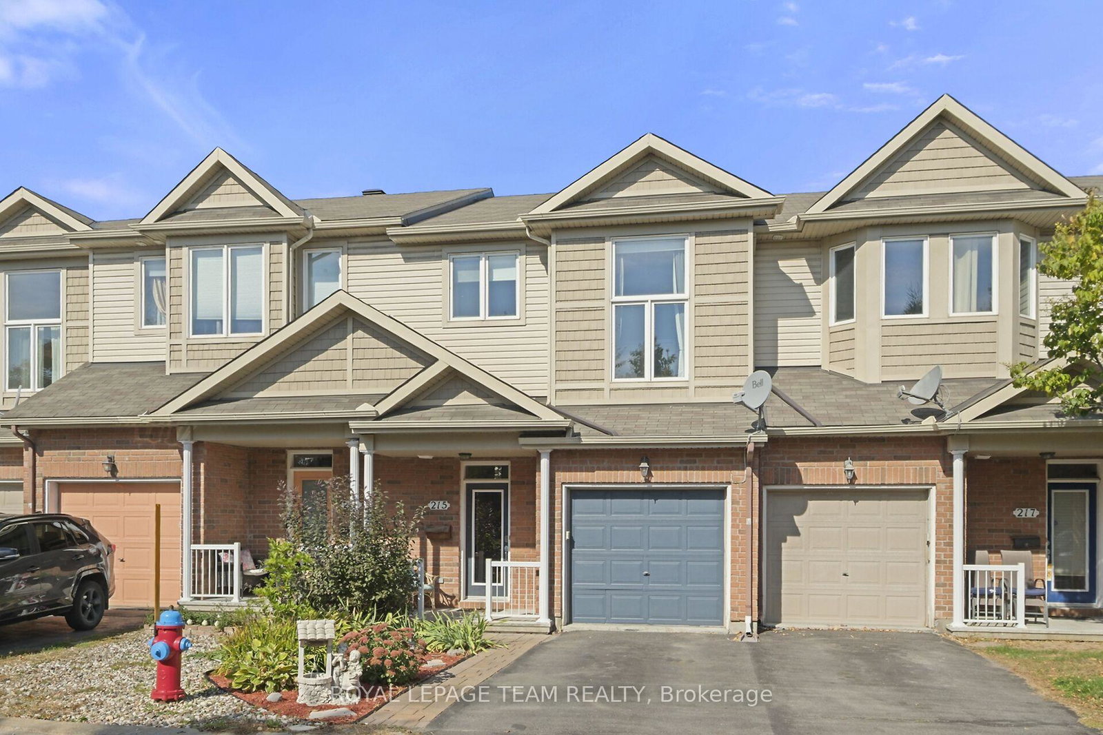 215-parkrose-private-ottawa-ontario-x13096632