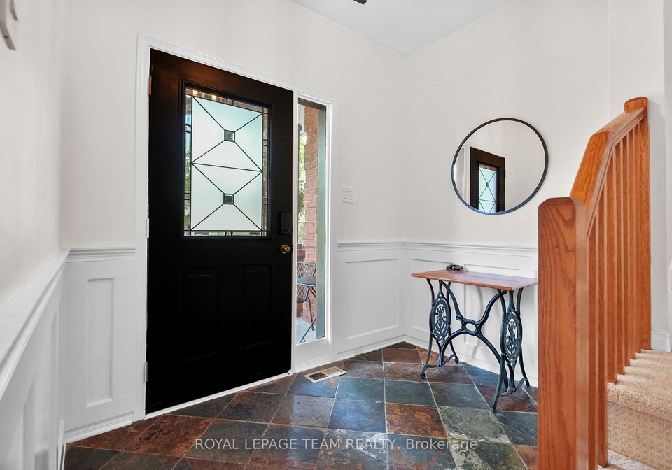 2122-saunders-avenue-ottawa-ontario-x13096644