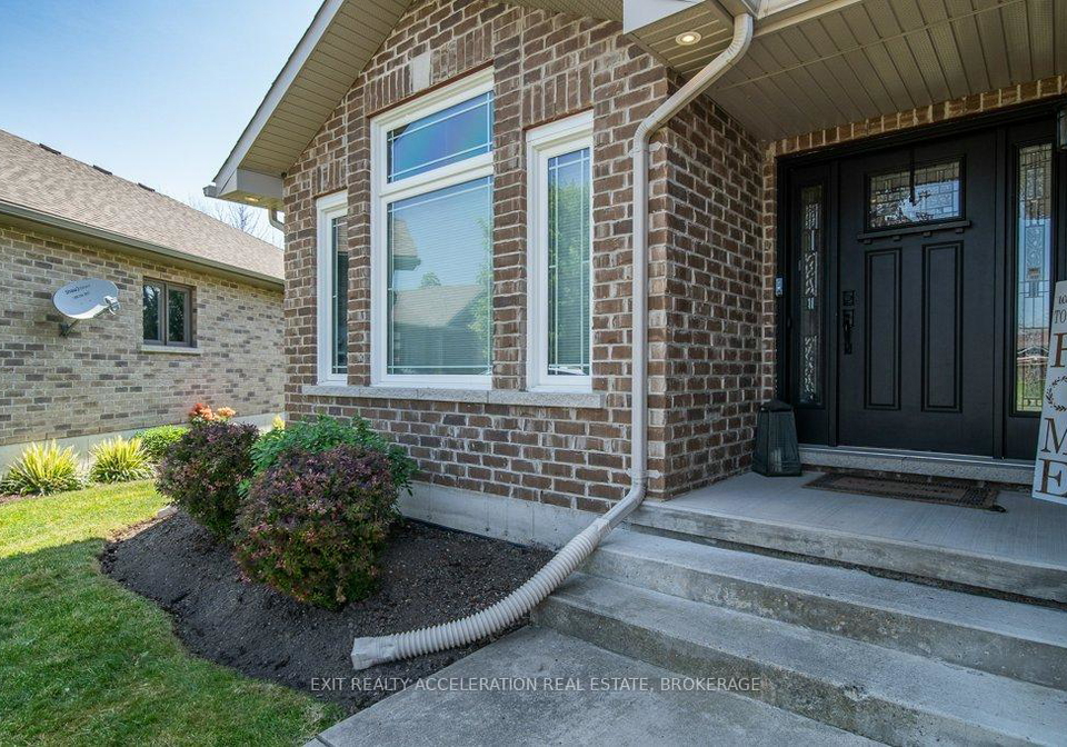 79-hartwood-crescent-greater-napanee-ontario-x13096722