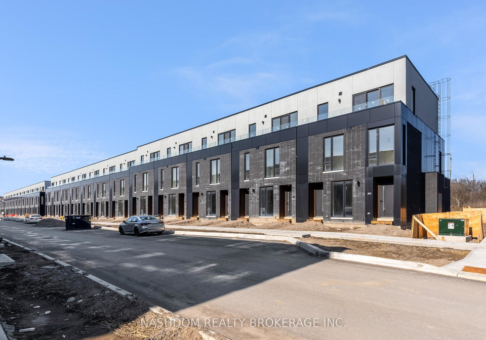 100-everett-common-st-catharines-ontario-x13096736