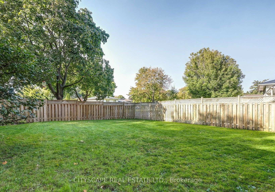 1050-apache-road-london-east-ontario-x13096738