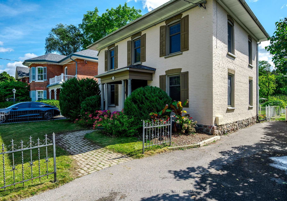 551-weller-street-peterborough-ontario-x13096926