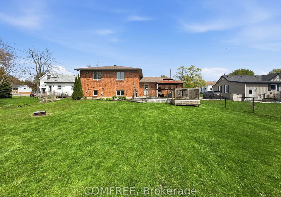 36-union-street-lambton-shores-ontario-x13097028