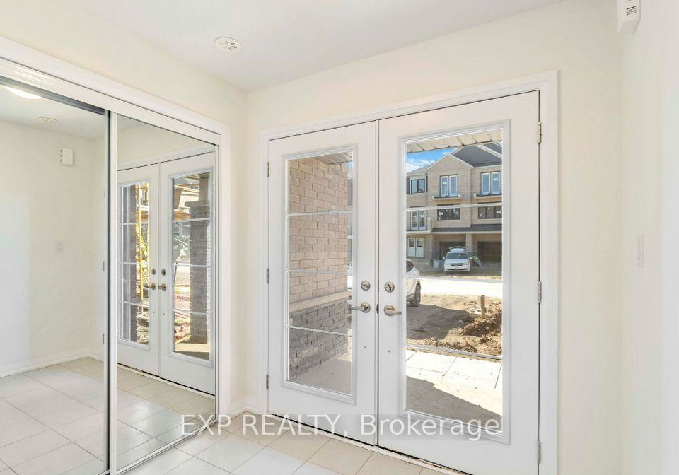 8-norwich-crescent-haldimand-ontario-x13097136
