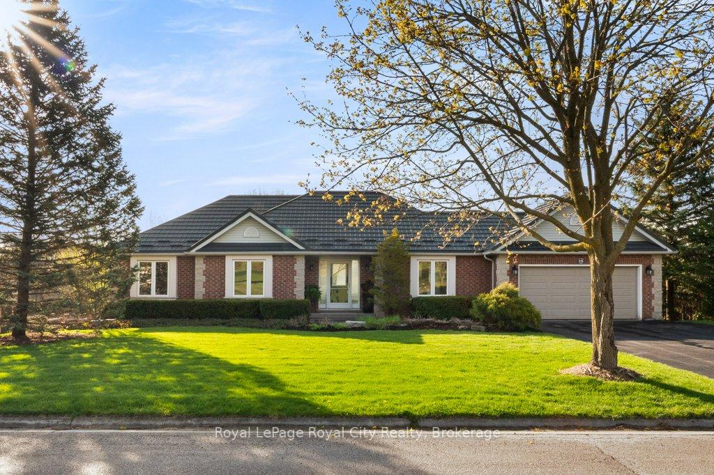 15-manresa-court-guelpheramosa-ontario-x13097202