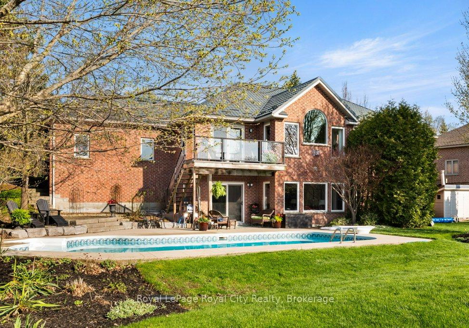 15-manresa-court-guelpheramosa-ontario-x13097202