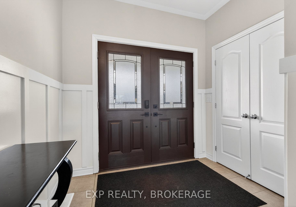 1140-escala-crescent-kingston-ontario-x13097254